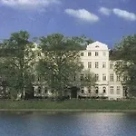 מלון Niederlaendischer Hof 4*