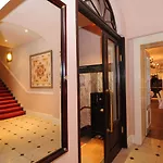 Ξενοδοχείο Niederlaendischer Hof 4*
