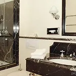 Niederlaendischer Hof 4* Σβερίν