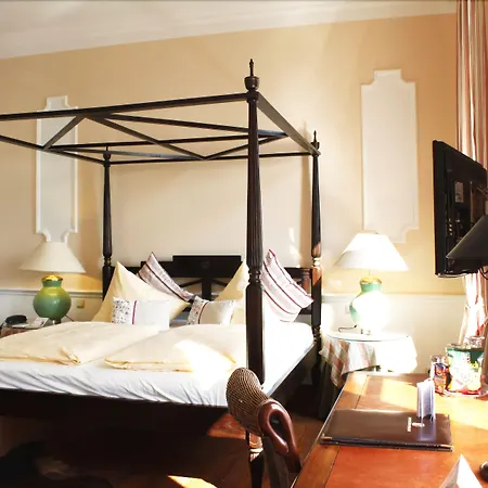 Niederlaendischer Hof 4*